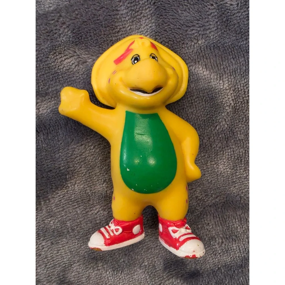 Vintage Barney & Friends BJ Yellow Dinosaur PVC Figure 1993 Lyons Group 3.25